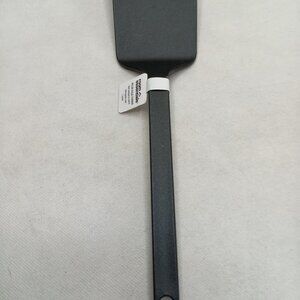 Room Essentials Black Spatula/Turner 13 '' nylon solid turner- dishwasher safe,